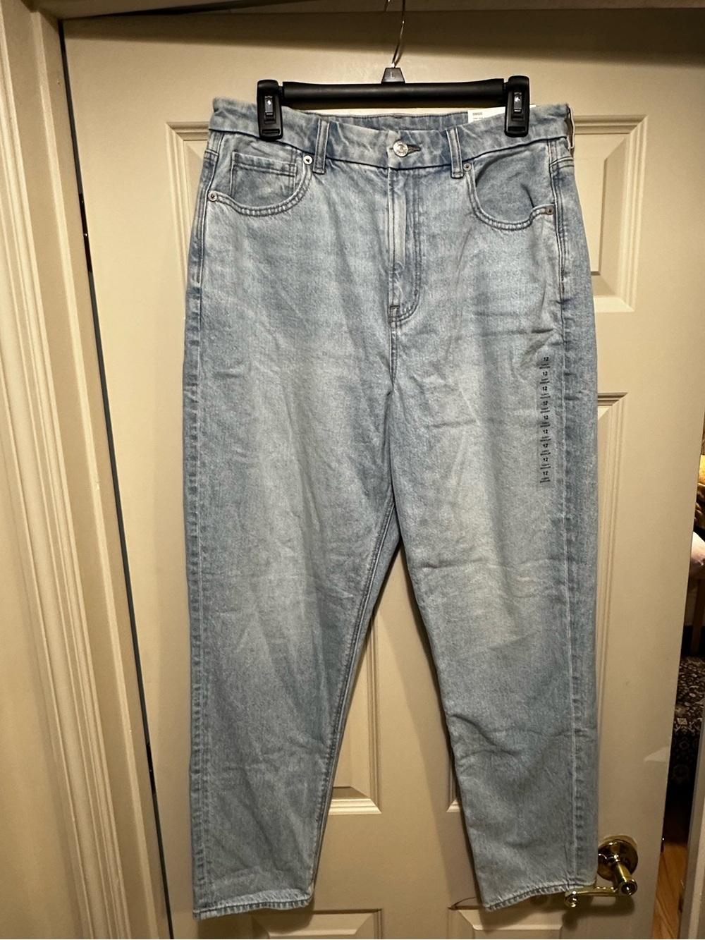 American Eagle NWT Curvy Mom Jeans